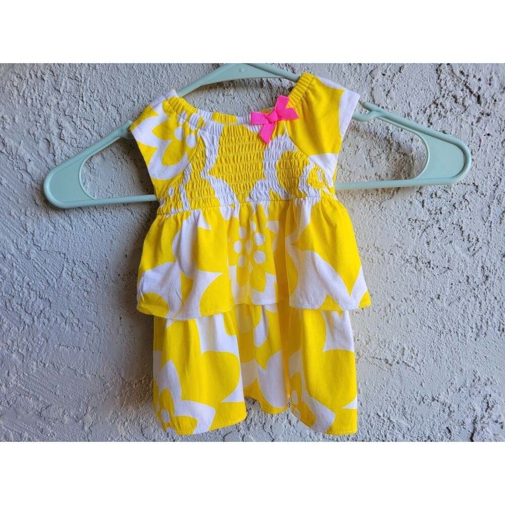 Carter's Yellow Two Pieces Dress Size 6 Months